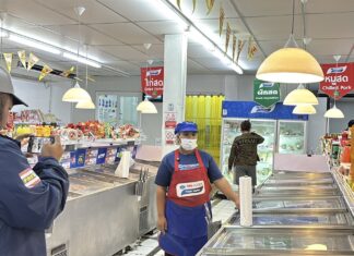 Lokal svinekjøttselger oppfordrer politiet i Pattaya til å fange svinekjøtttyv