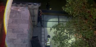 Un pintor de Pattaya trepa a una residencia en estado delirante y paranoico y desencadena una operación de rescate tras consumir metanfetamina.