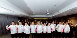 Партия Pheu Thai в Чонбури готовится к всеобщим выборам, проводя предварительные выборы во всех 10 избирательных округах.