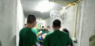 Kambodżański ostrzał rakietowy zaatakował tajski szpital graniczny w trakcie eskalacji starć, informuje Królewska Armia Tajlandii