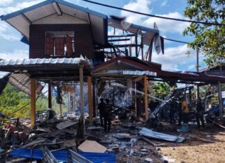 الجيش الملكي التايلاندي يدين بشدة القوات الكمبودية لهجومها الصاروخي بصاروخ بي إم-21 على منطقة مدنية في مقاطعة سيسكيت، ما أسفر عن مقتل مدني واحد.