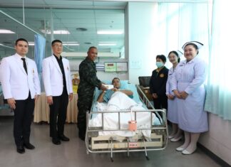 Deputy Commander of Thailand 2nd Army Region Visits Soldiers Wounded in Thai-Cambodian Border Clash
