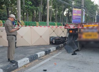 Two Young Women Killed in Tragic Dawn Motorcycle Crash into Parked Trailer in Sri Racha