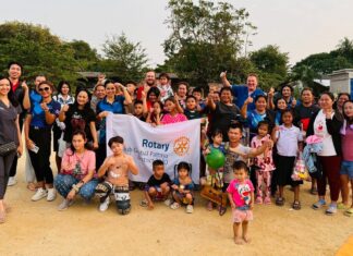 Ротари-клуб Global Pattaya оказывает помощь нуждающимся детям в Паттайе.