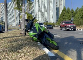 One Russian Tourist Killed, Second Injured, in High Speed Motorbike Accident on New Years Day at Notorious Curve on Jomtien Second Road