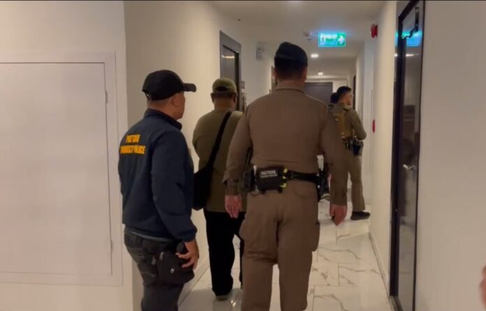 Полиция Паттайи спасла 18-летнего тайца от предполагаемой китайской банды в связи с мошенническими счетами мулов