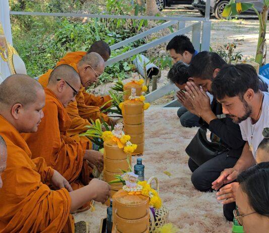 Кафе и бар Thay Suan Slow Bar And Cafe официально открылось в районе Паттайи традиционной церемонией благословения.