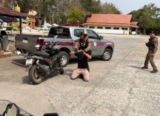 在金价飙升之际,梭桃邑警方开展高强度黄金店抢劫演习,展示精锐快速反应小组的作战能力