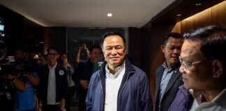 Thailandsk soldat lettere skadet i grensehendelse med Kambodsja, Kambodsja hevder søppeleksplosjon