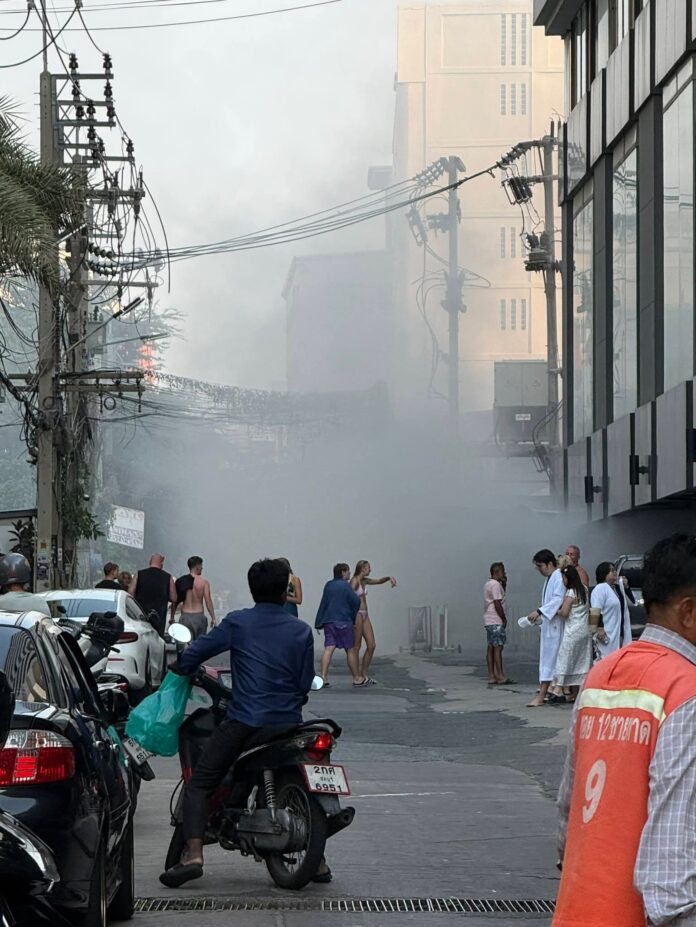 Пожар в Паттайе на Сои 12, пострадавших нет