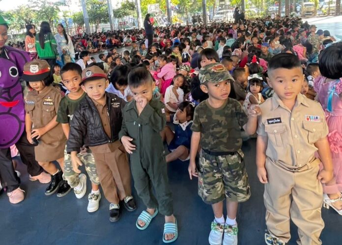 Школа в Паттайе провела радостное празднование Национального дня детей