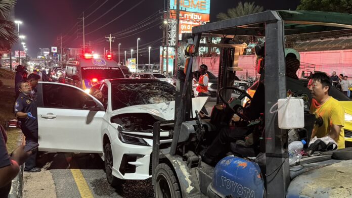 Пешеход сбит водителем седана на дороге Сухумвит в Паттайе