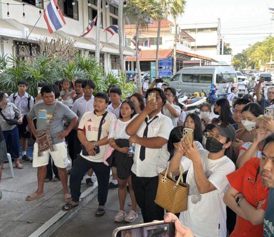 Peoples Party Supporters Want Vote Recount in Banglamung Constituency 8