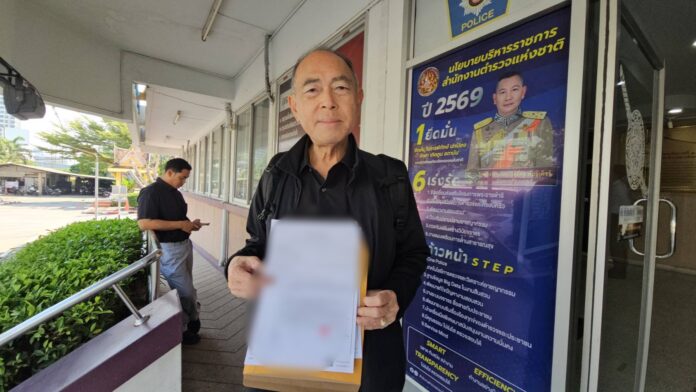 Мэр Срирачи подает жалобу на клевету из-за сообщения в социальных сетях, обвиняющего в коррупции в проекте пурпурного плавучего моста