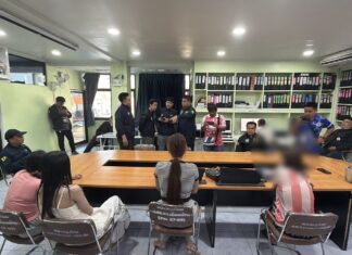 Немецкий турист похвалил полицию Паттайи за быстрое задержание подозреваемых в ограблении и нападении.