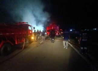 Поздно ночью в Бангламунге вспыхнул пожар на предприятии по переработке металлолома, пострадавших нет.