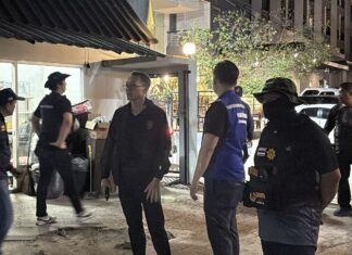 Власти района Бангламунг провели рейд в квартире в Паттайе и задержали 13 наркозависимых для реабилитации.