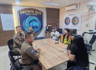 L'enquête de la police touristique de Pattaya disculpe le personnel d'un bar de Walking Street de l'agression ayant blessé une touriste australienne ; les images de vidéosurveillance révèlent que la touriste a bien chuté.