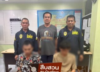 파타야 경찰, 프라탐낙 언덕의 고급 주택에서 외국인 남성과 그의 가족으로부터 고가 시계 절도 혐의로 용의자 2명 체포