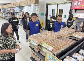Banglamung District Chief Inspects Warehouses and Department Stores in Pattaya Area to Prevent Unjustified Price Hikes Amid International Tensions