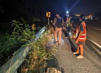 Un voleur retire les boulons d'une glissière de sécurité sur l'autoroute 331 près de Pattaya, causant près de 100 000 bahts de dégâts, et échappe à la police lors d'une course-poursuite à grande vitesse à travers plusieurs districts et provinces.