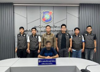 La police touristique de Pattaya utilise l'IA pour appréhender un Indien en situation irrégulière qui profitait du festival de Songkran.