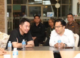 Der Bürgermeister von Pattaya begrüßt den neuen Provinzstaatsanwalt und verspricht eine engere juristische Zusammenarbeit.
