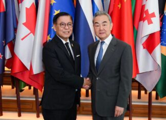 Thailand och Kina förnyar sitt engagemang för fred, stabilitet och utveckling