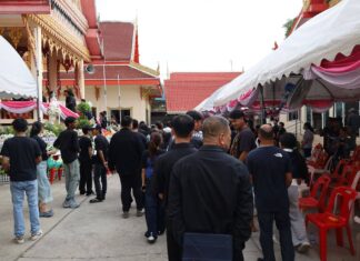 Pattaya Mourns the Loss of Shop Owner Allegedly Murdered by Drunken Pattaya Police Officer on Walking Street During Songkran in Emotional Farewell Ceremony