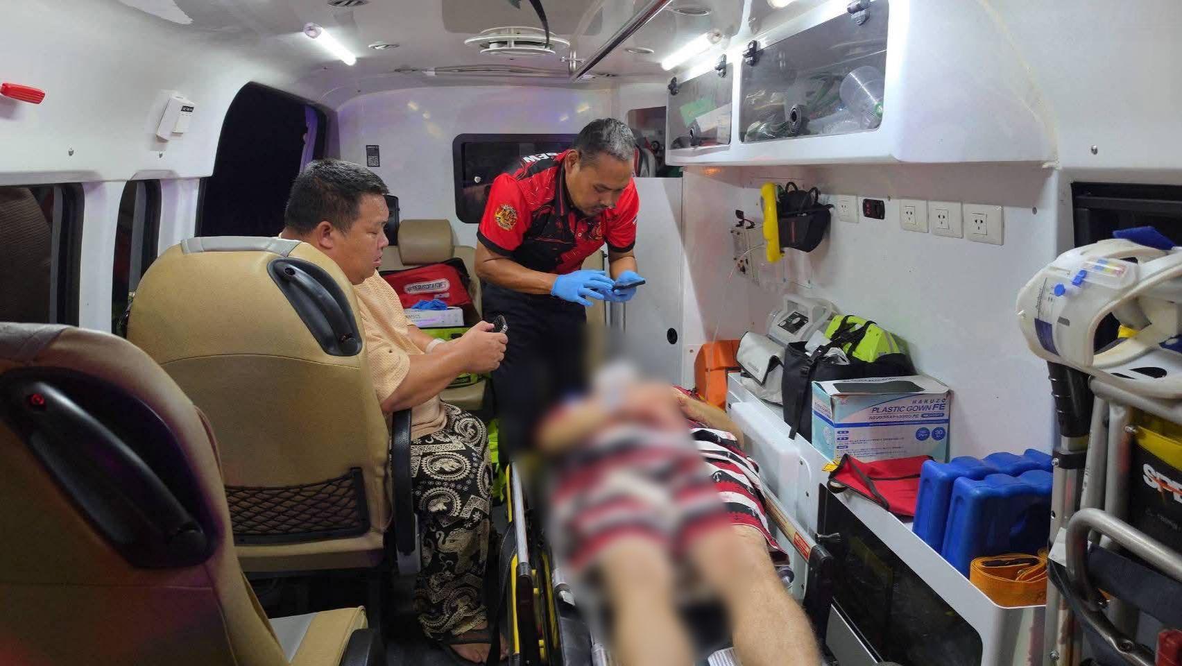 Thai woman surrenders after stabbing Polish man in dog-walking dispute