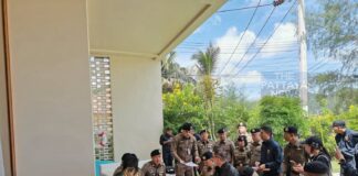 Полиция провела рейд в отношении 32 предполагаемых подставных компаний, владеющих земельными участками стоимостью 150 миллионов бат на острове Ко Панган.