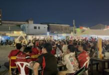 Футбольные болельщики стекаются в Паттайю на захватывающую победу «Манчестер Юнайтед» над «Ливерпулем» со счетом 3:2.