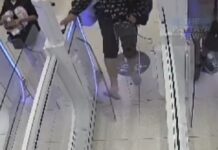 Chinesischer Tourist nach Zerstörung eines elektronischen Gates und gewalttätigem Ausbruch am Flughafen Suvarnabhumi auf schwarze Liste gesetzt
