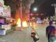 La Mazda 3 modifiée d'un conducteur russe prend feu à quelques mètres d'un atelier de réparation à Pattaya