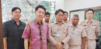 Ordføreren i Pattaya inspiserer fremdriften til smart vannhåndteringssystem for å håndtere flom