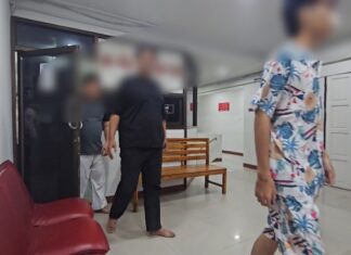 Politiechef van Pattaya beveelt onmiddellijke sluiting van illegale kroeg na doodslag op Chinese toerist, arrestatie van tien personen