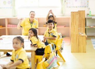 Компания XCL Education выходит на рынок Восточного экономического коридора Таиланда благодаря партнерству с Mooltripakdee.