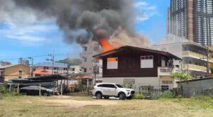 Dramatic Escape as Fire Engulfs Two-Story House in Central Pattaya