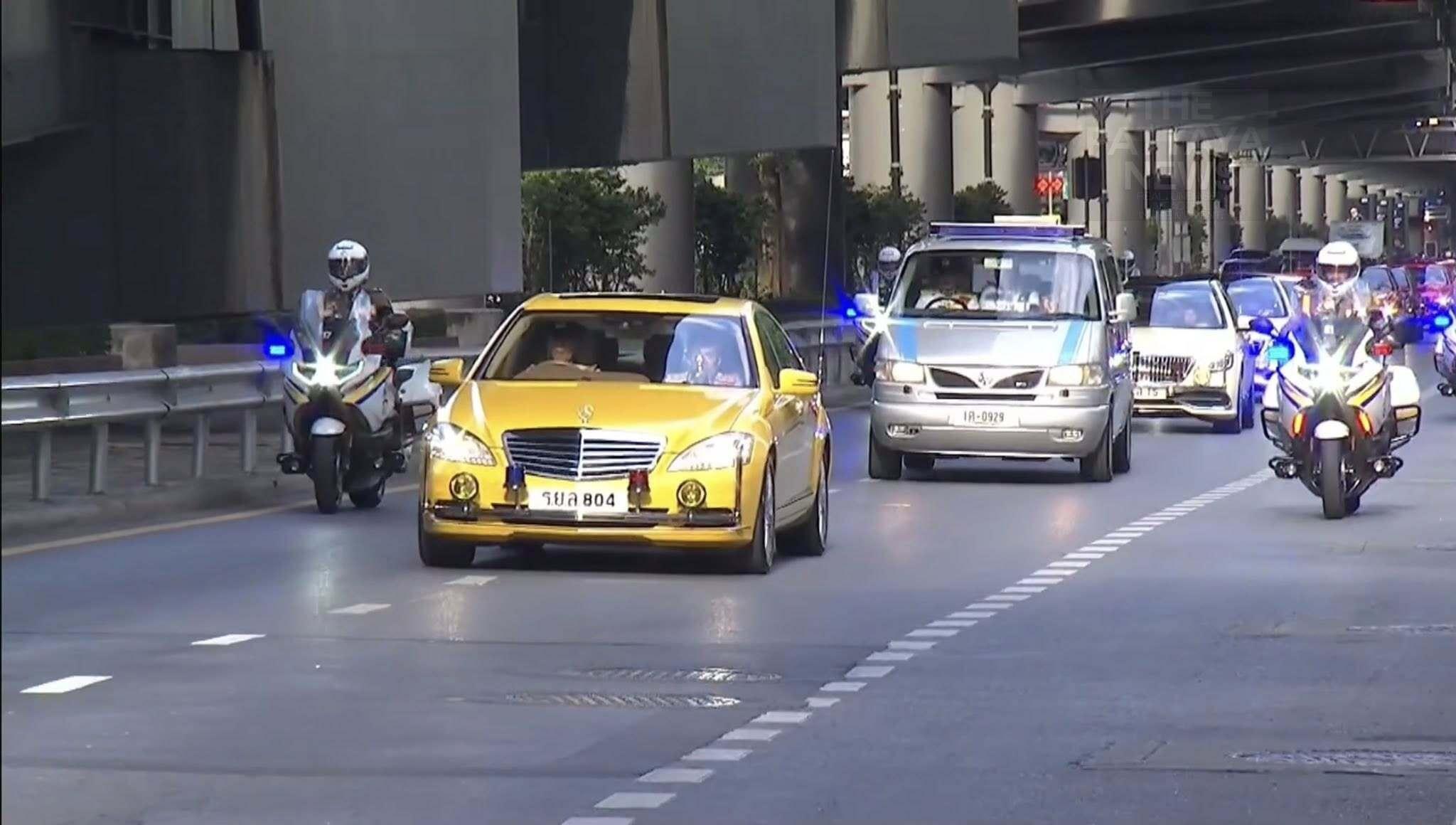HRH Princess Bajrakitiyabha’s Remains Conveyed to the Grand Palace