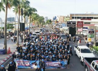 Pattaya lanserar sista satsningen för att öka valdeltagandet i kommunfullmäktige- och borgmästarvalen med parad på Beach Road