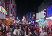 Les exploitants de lieux de vie nocturne de Pattaya exhortent le nouveau maire à soutenir le secteur des affaires, à étendre les heures d'ouverture des établissements nocturnes jusqu'à 6 heures du matin et à revoir le zonage.