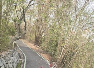 Des riverains inquiets réclament la réparation du sentier d'exercice endommagé près de Buddha Hill à Pattaya.