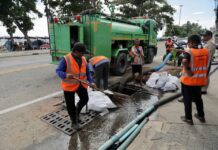 Pattaya Officials Launch Urgent Drainage Pipe Dredging in Jomtien to Combat Flooding