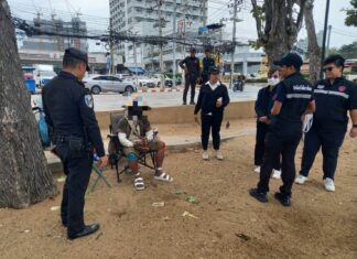 Die Behörden von Pattaya entfernen Obdachlose von den Stränden, um Tourismus und öffentliche Sicherheit zu fördern.