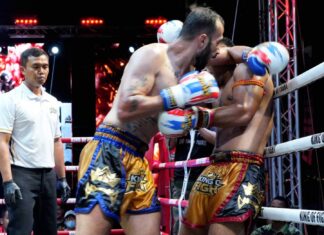 Pattaya organizuje udane wydarzenie Beachside Muay Thai „King of Fight: Sand Fury by Pattaya”, aby wzmocnić soft power i turystykę