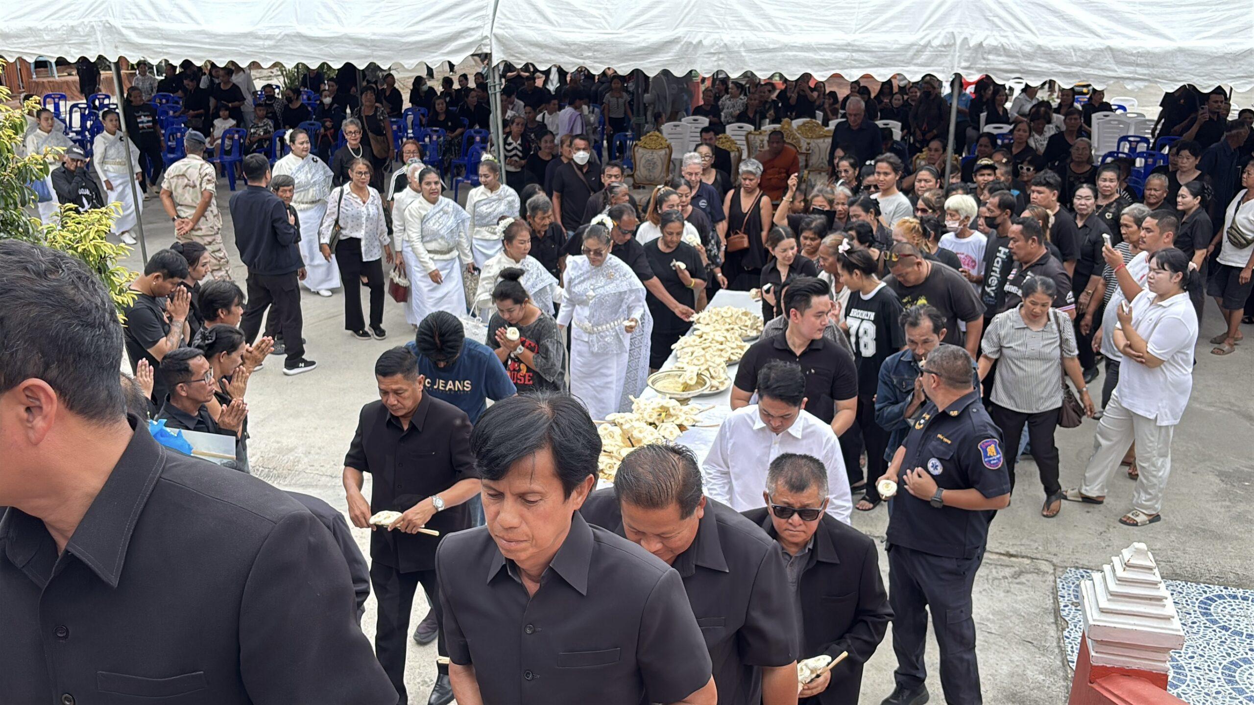 Relatives of Murdered Thai Family Demand Death Penalty for Killers as Chonburi Family of Three Cremated 1786195465943