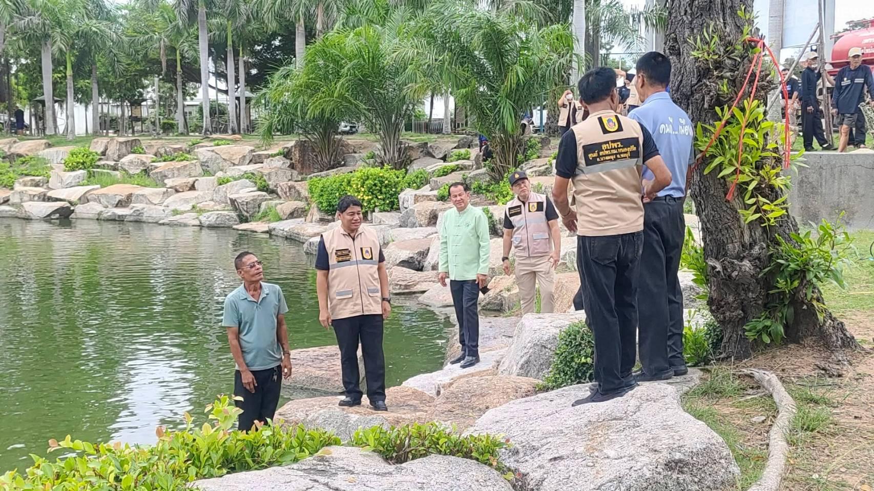 Nongprue Municipality Acts to Curb Overpopulation of Fish in Suan Pho Pond 1786627908112