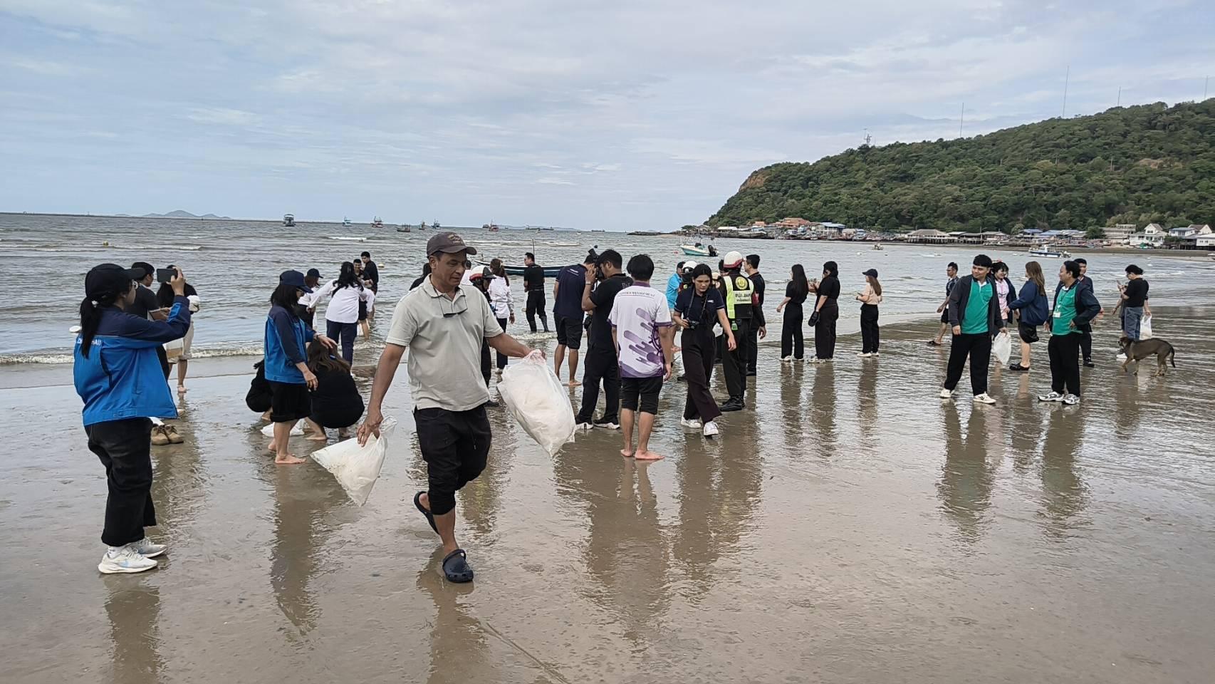 Laem Chabang Port Releases Over 390,000 Crab and Shrimp Fry in Volunteer Drive to Restore Marine Resources 1786698320642