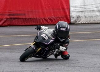 Young Sattahip Girl Racer “Nong Alan” Ready to Hit the Track