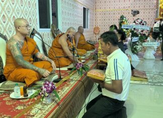 Nongprue Mayor Joins Fourth-Night Wake for Khun Ya Pim Sukwattana